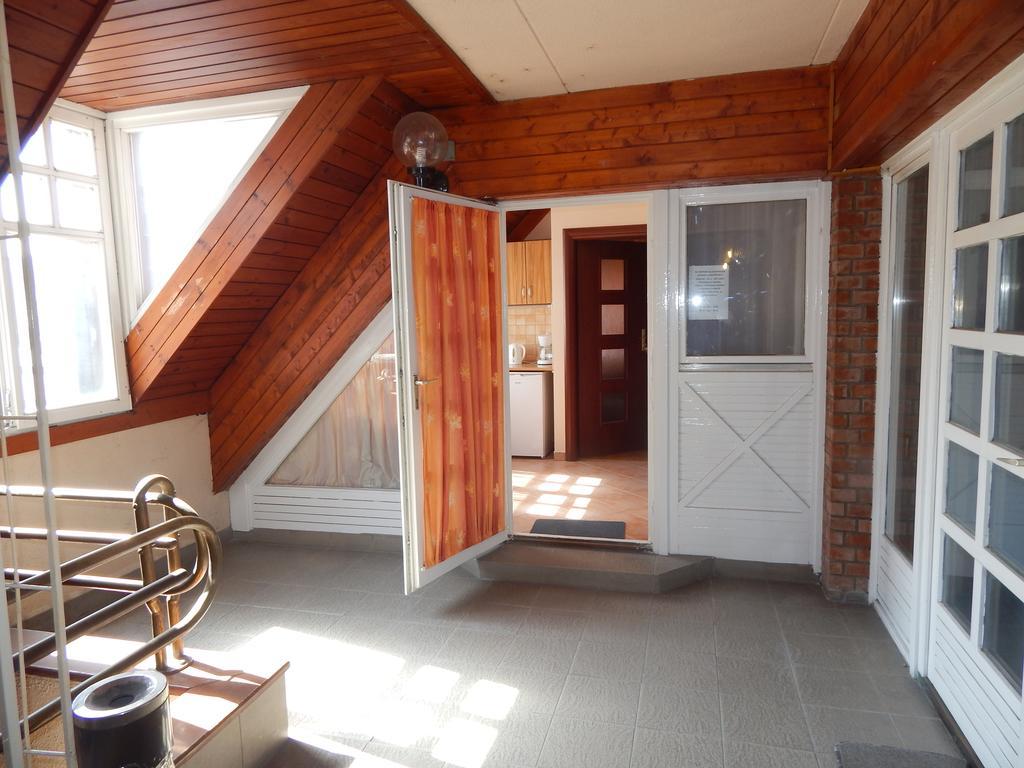 Kalvin Vendegszobak Debrecen Exterior foto