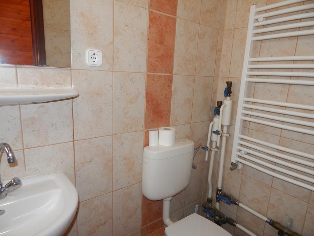 Kalvin Vendegszobak Debrecen Exterior foto