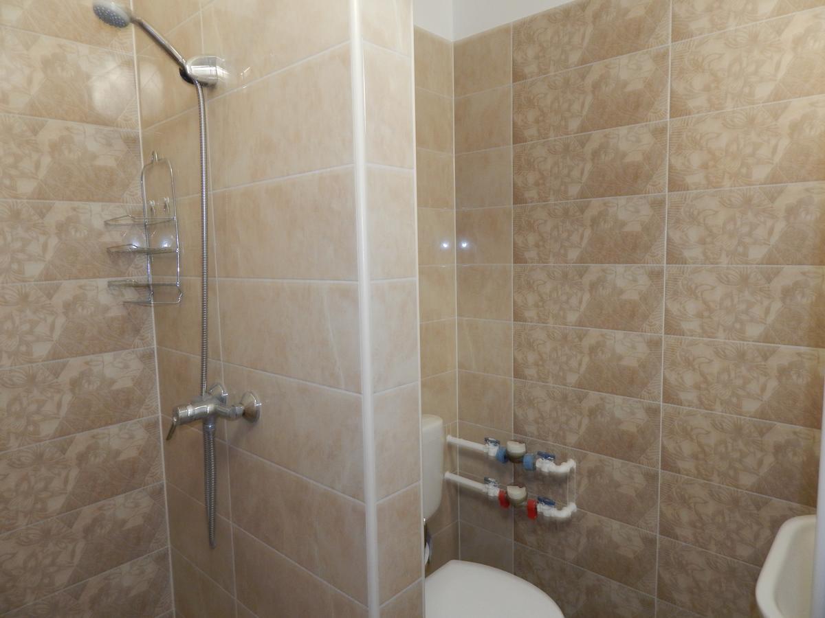 Kalvin Vendegszobak Debrecen Exterior foto