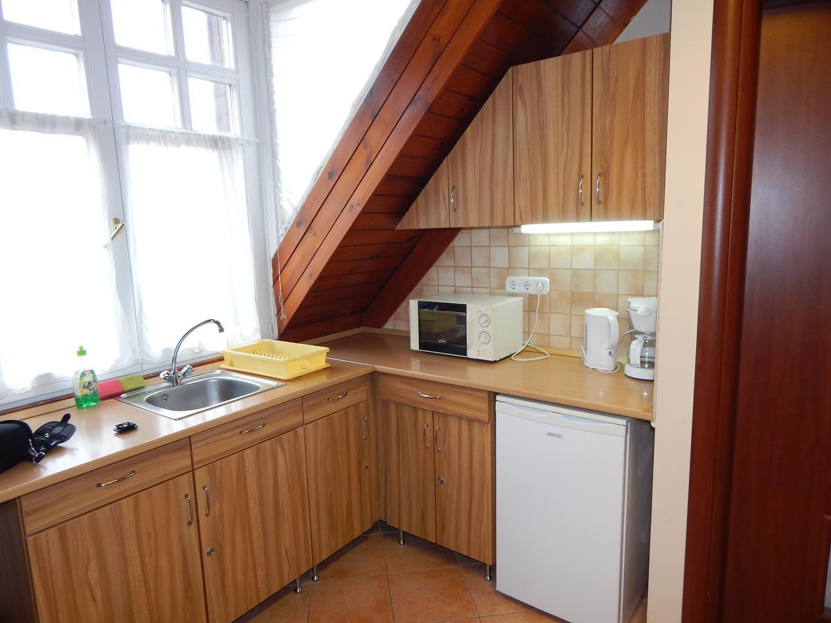 Kalvin Vendegszobak Debrecen Exterior foto