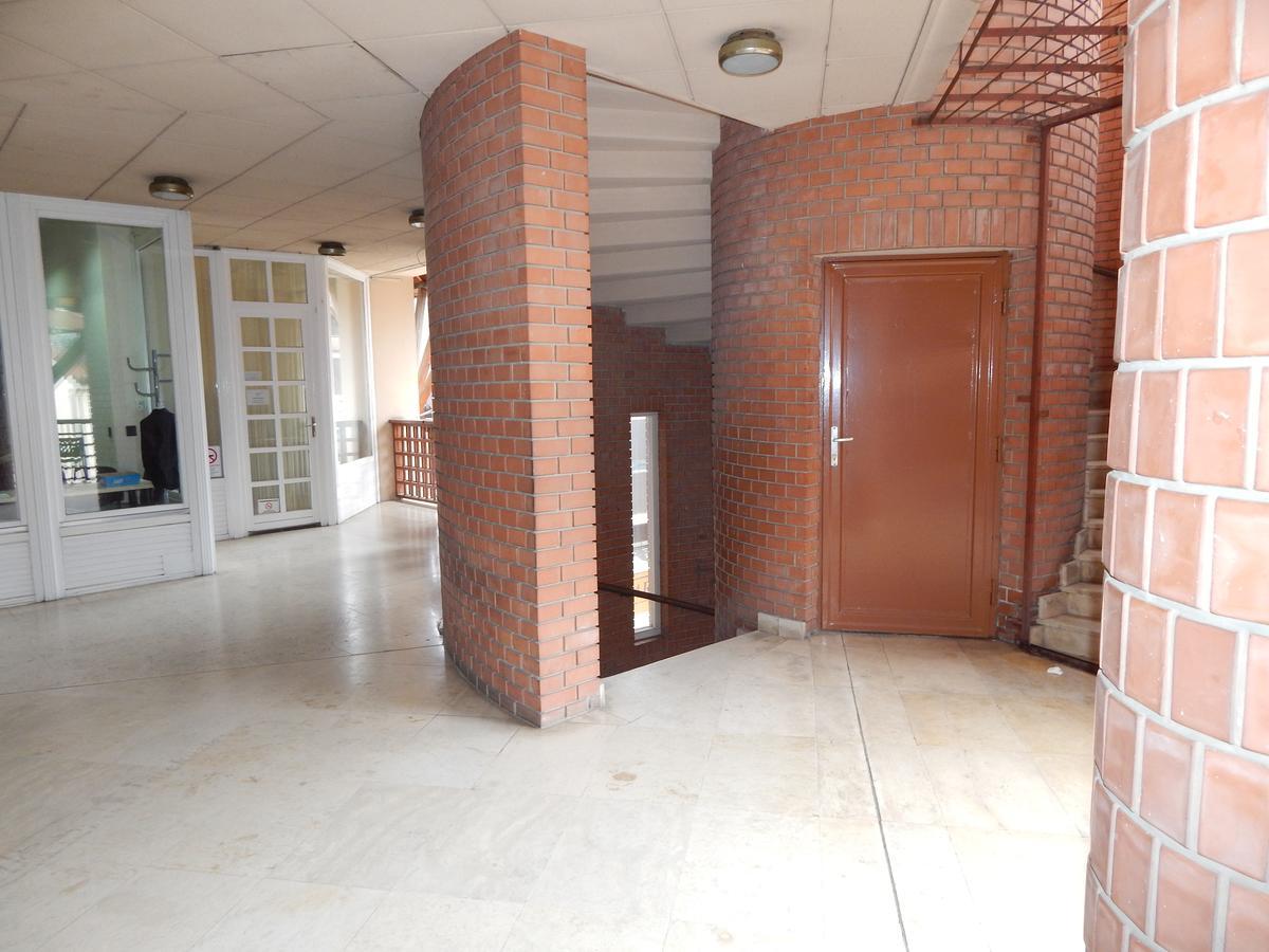 Kalvin Vendegszobak Debrecen Exterior foto